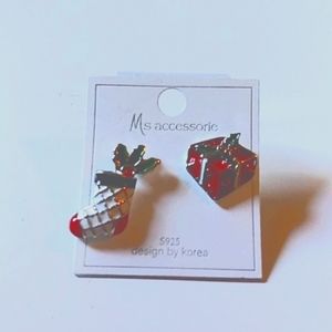 Christmas sock/present stud earrings